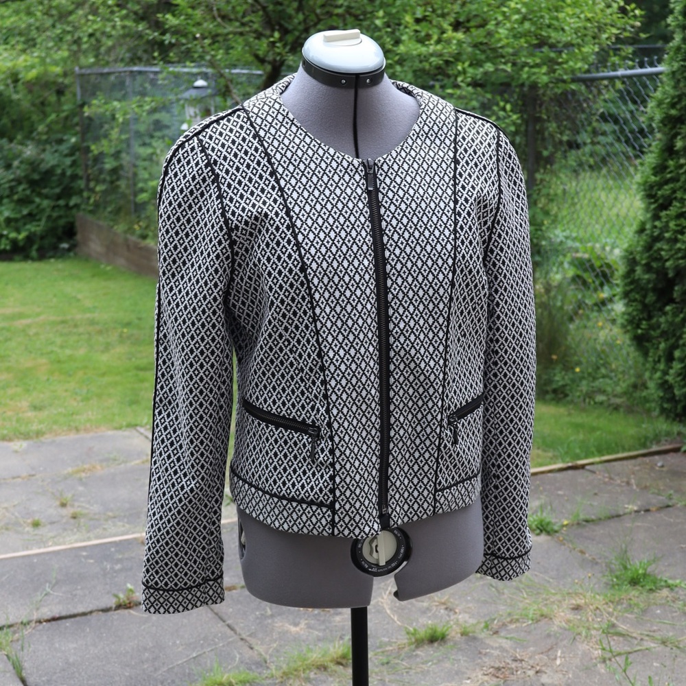 Mario Serrani Black And White Diamond Pattern Jacket